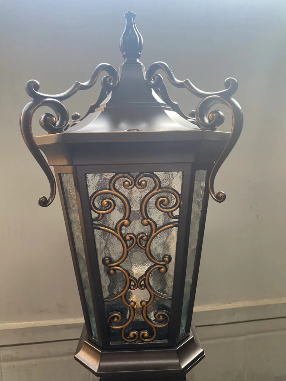 Retro Gate Light European Style
