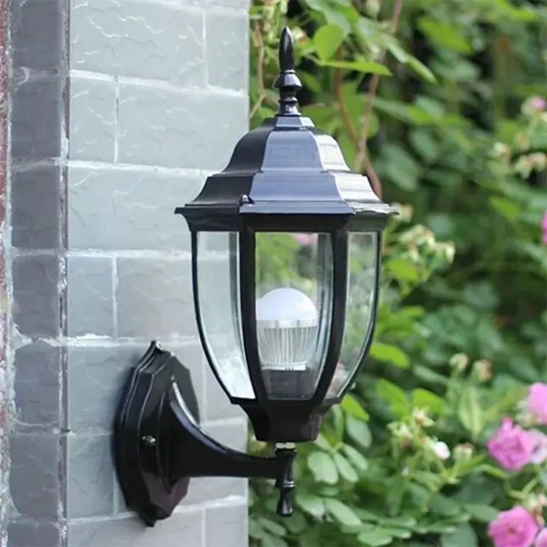 Outdoor European Style Wall Light