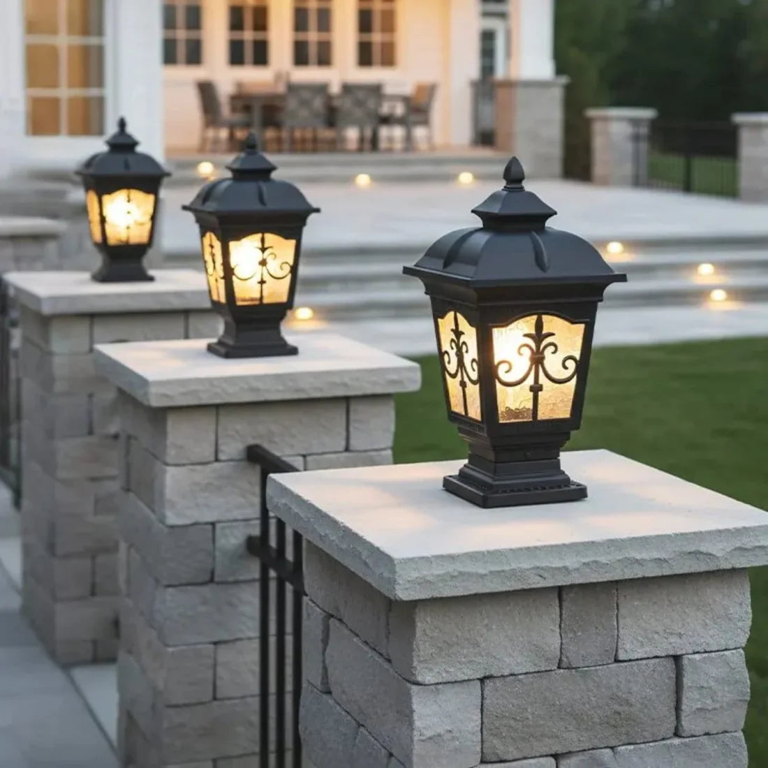 European Style Gate Light (Black)