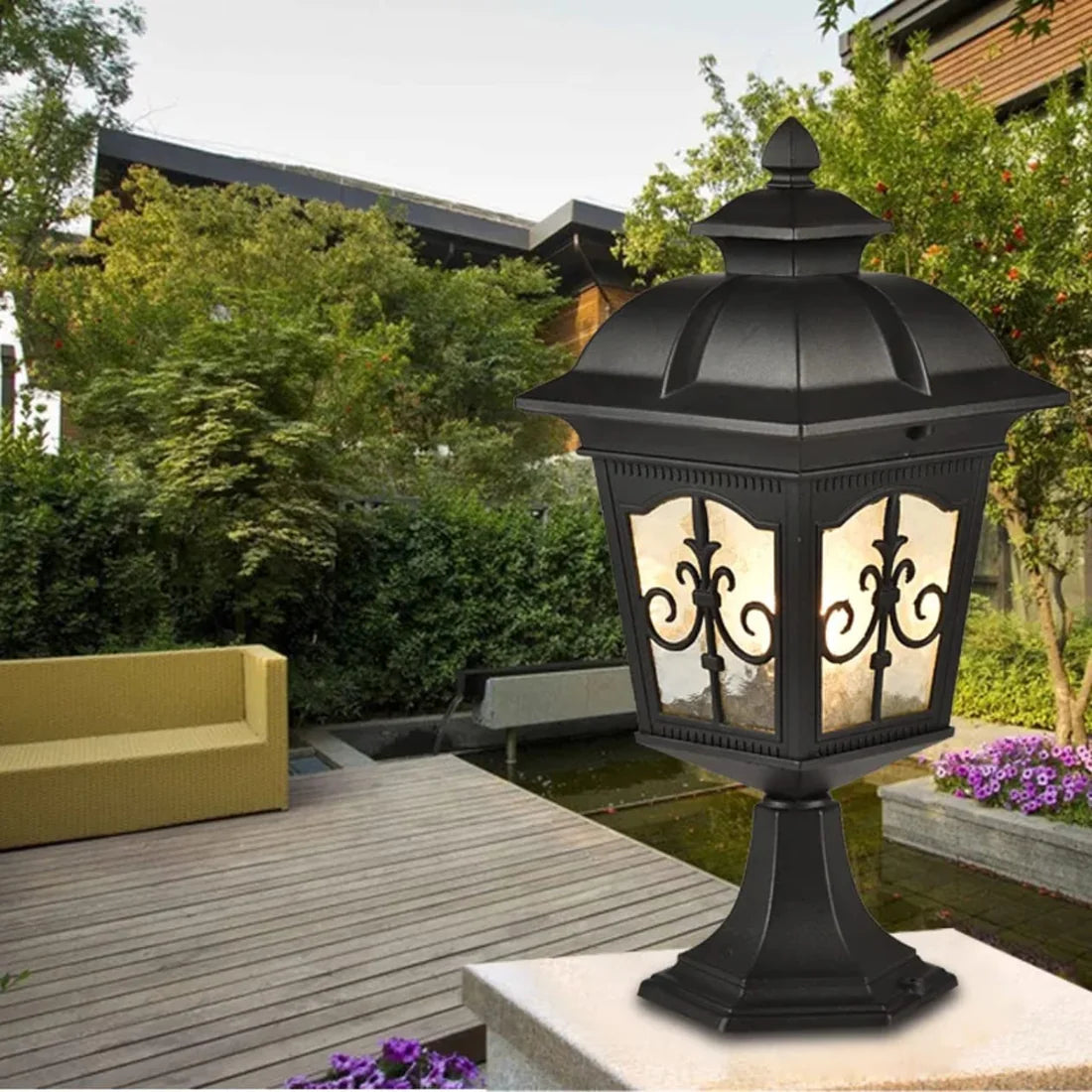 European Style Gate Light (Black)