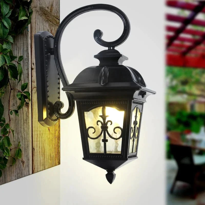 Outdoor Wall Light Classic Style (Black)
