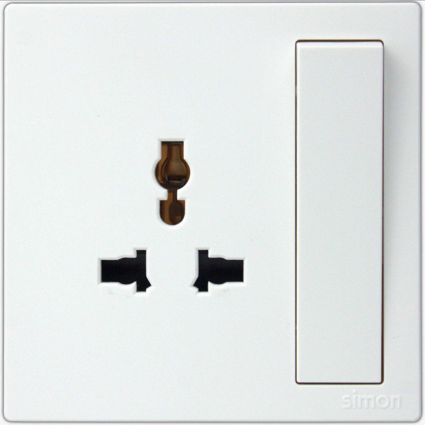 1G International Switched Socket - Simon